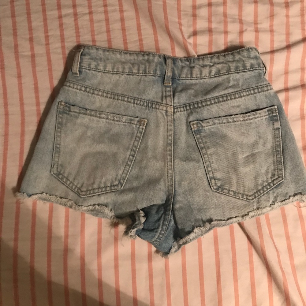 DENIM SHORTS! - Picture 6 of 6